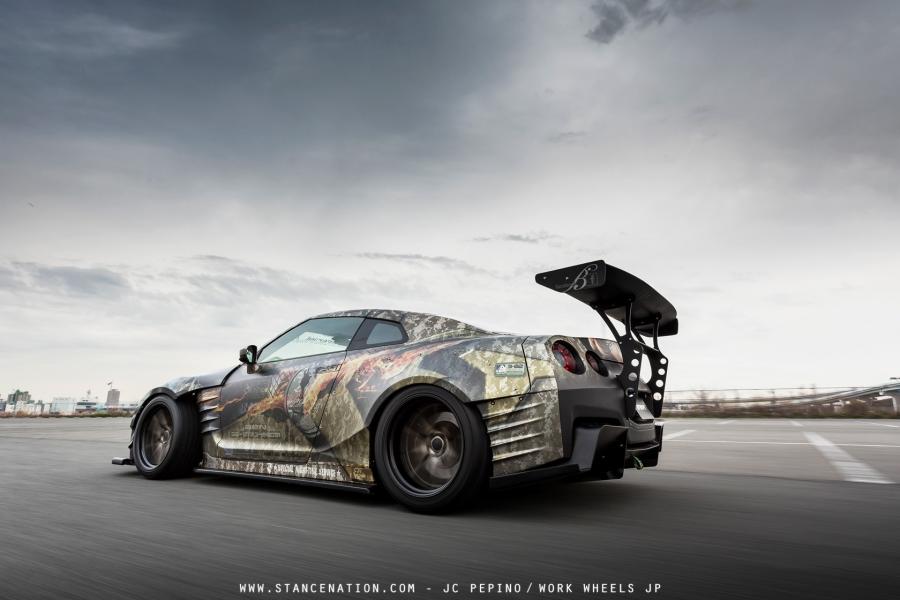  Nissan GT-R Godzilla by Ben Sopra 2014 года  (фото 17 из 18)